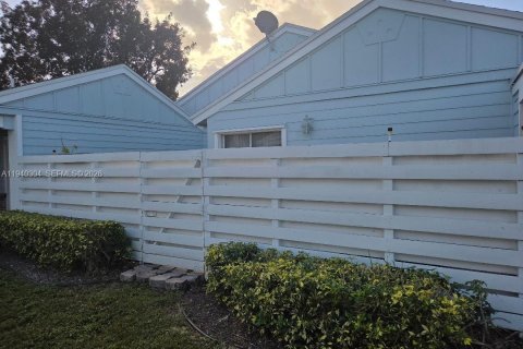 Купить кондоминиум в Майами, Флорида 2 спальни, 68.56м2, № 1998365 - фото 11