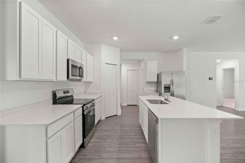 House in Ocala, Florida 3 bedrooms, 188.87 sq.m. № 2208148 - photo 15