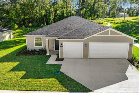 House in Ocala, Florida 3 bedrooms, 188.87 sq.m. № 2208148 - photo 8