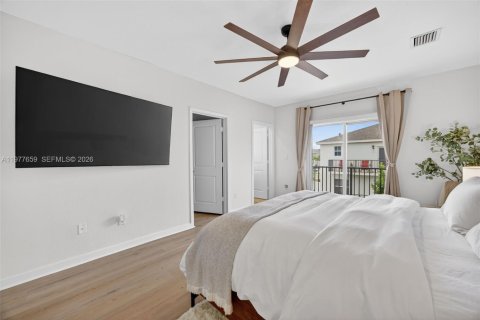 Townhouse in Homestead, Florida 4 bedrooms, 163.23 sq.m. № 2044524 - photo 26