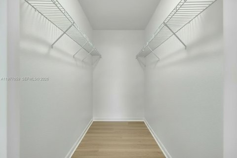 Townhouse in Homestead, Florida 4 bedrooms, 163.23 sq.m. № 2044524 - photo 29