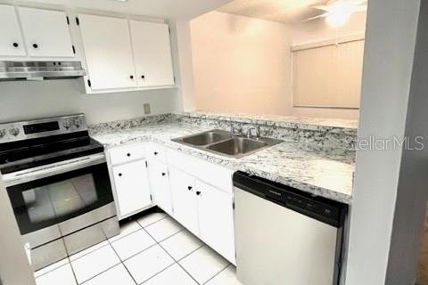 Condo in Orlando, Florida, 2 bedrooms  № 1589820 - photo 13