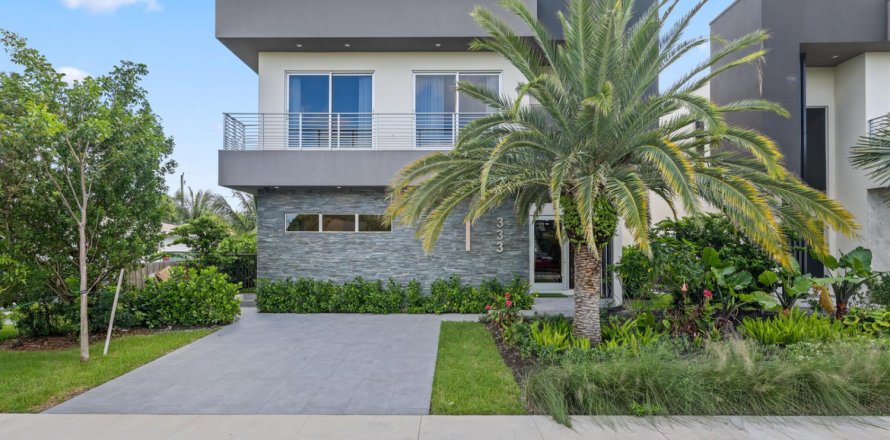 Casa en Delray Beach, Florida 4 dormitorios, 325.16 m2 № 2158528