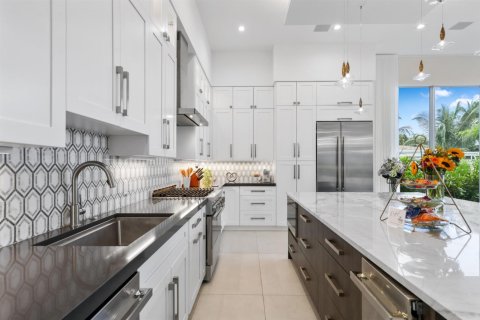 Casa en venta en Delray Beach, Florida, 4 dormitorios, 325.16 m2 № 2158528 - foto 19
