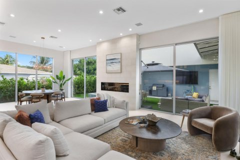 Casa en venta en Delray Beach, Florida, 4 dormitorios, 325.16 m2 № 2158528 - foto 25