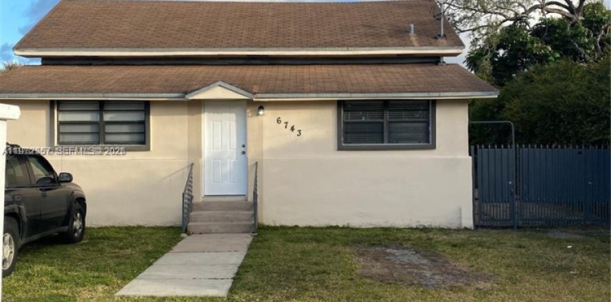 Дом в Майами, Флорида 1 спальня, 177.44м2 № 2032812