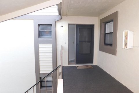 Condo in Oldsmar, Florida, 2 bedrooms  № 2283638 - photo 5