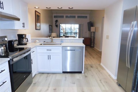 Condo in Oldsmar, Florida, 2 bedrooms  № 2283638 - photo 11