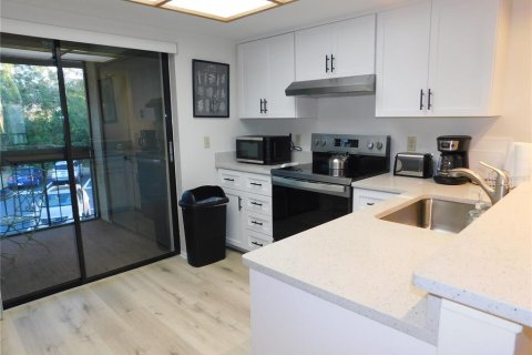 Condo in Oldsmar, Florida, 2 bedrooms  № 2283638 - photo 6