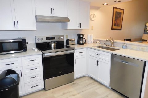 Condo in Oldsmar, Florida, 2 bedrooms  № 2283638 - photo 10