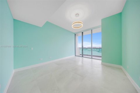 Condominio en venta en Sunny Isles Beach, Florida, 3 dormitorios, 240.52 m2 № 2152613 - foto 19