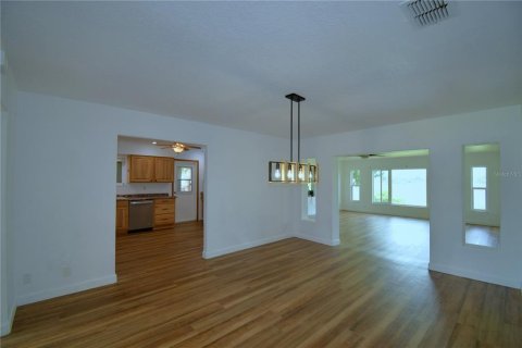 Casa en venta en Winter Haven, Florida, 3 dormitorios, 164.07 m2 № 1909947 - foto 13