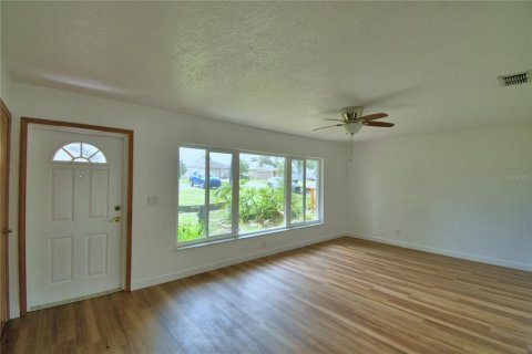 Casa en venta en Winter Haven, Florida, 3 dormitorios, 164.07 m2 № 1909947 - foto 6