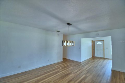 Casa en venta en Winter Haven, Florida, 3 dormitorios, 164.07 m2 № 1909947 - foto 8