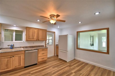 Casa en venta en Winter Haven, Florida, 3 dormitorios, 164.07 m2 № 1909947 - foto 14