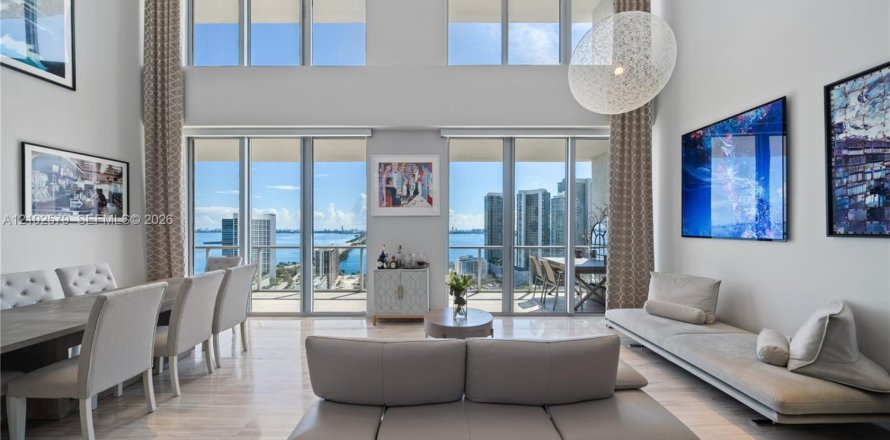 Condo à Miami, Floride, 3 chambres № 2411218