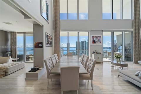 Copropriété à vendre à Miami, Floride: 3 chambres, 272.02 m2 № 2411218 - photo 5