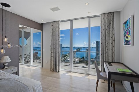 Copropriété à vendre à Miami, Floride: 3 chambres, 272.02 m2 № 2411218 - photo 21