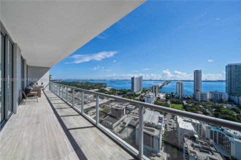 Copropriété à vendre à Miami, Floride: 3 chambres, 272.02 m2 № 2411218 - photo 26