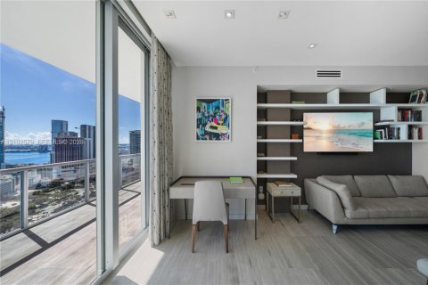 Copropriété à vendre à Miami, Floride: 3 chambres, 272.02 m2 № 2411218 - photo 22
