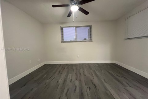 Снять в аренду кондоминиум в Майами, Флорида 2 спальни, 78.04м2, № 2006118 - фото 13