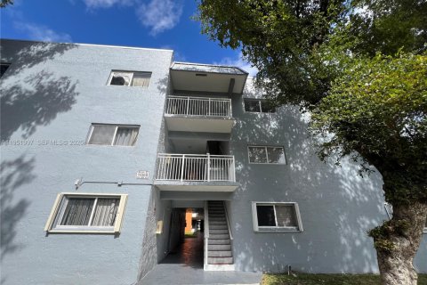 Copropriété à louer à Miami, Floride: 2 chambres, 78.04 m2 № 2006118 - photo 26