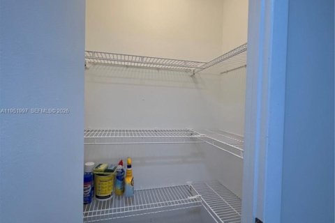 Снять в аренду кондоминиум в Майами, Флорида 2 спальни, 78.04м2, № 2006118 - фото 17