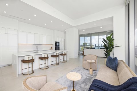 Condominio en venta en West Palm Beach, Florida, 3 dormitorios, 292.55 m2 № 2397831 - foto 12