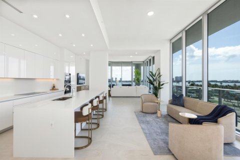 Condominio en venta en West Palm Beach, Florida, 3 dormitorios, 292.55 m2 № 2397831 - foto 9