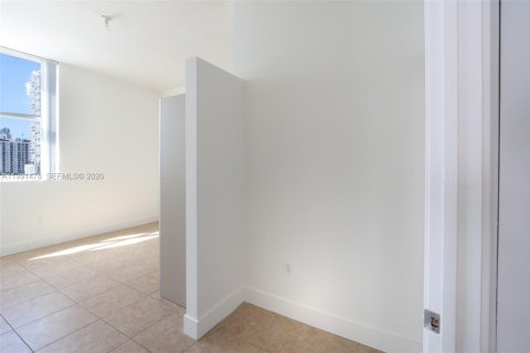 Copropriété à vendre à Miami, Floride: 2 chambres, 88.26 m2 № 2052673 - photo 17