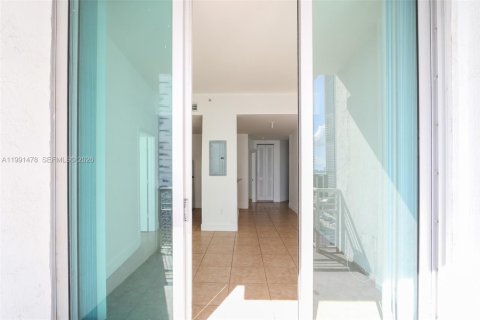 Copropriété à vendre à Miami, Floride: 2 chambres, 88.26 m2 № 2052673 - photo 4