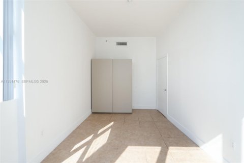Copropriété à vendre à Miami, Floride: 2 chambres, 88.26 m2 № 2052673 - photo 16