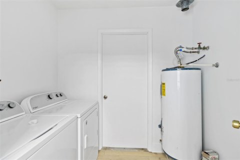 Villa ou maison à vendre à Spring Hill, Floride: 2 chambres, 119.75 m2 № 2277019 - photo 27