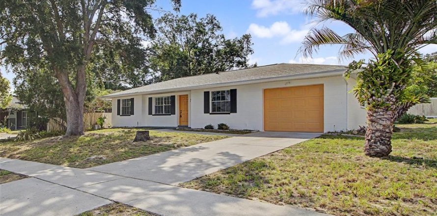 Villa ou maison à Spring Hill, Floride 2 chambres, 119.75 m2 № 2277019