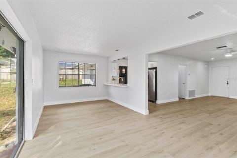 Villa ou maison à vendre à Spring Hill, Floride: 2 chambres, 119.75 m2 № 2277019 - photo 29