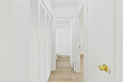 Villa ou maison à vendre à Spring Hill, Floride: 2 chambres, 119.75 m2 № 2277019 - photo 19
