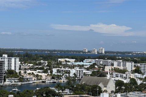 Copropriété à louer à Miami Beach, Floride: 1 chambre, 70.33 m2 № 1983378 - photo 13