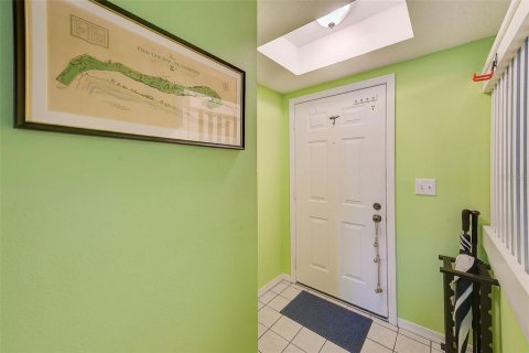 Купить таунхаус в Сент-Питерсберг, Флорида 5 комнат, 143.07м2, № 1613360 - фото 5