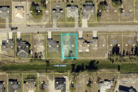 Land in Cape Coral, Florida № 2218582