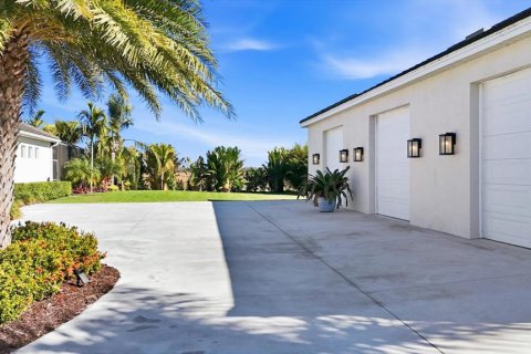 Villa ou maison à vendre à Sarasota, Floride: 3 chambres, 321.35 m2 № 2131494 - photo 16
