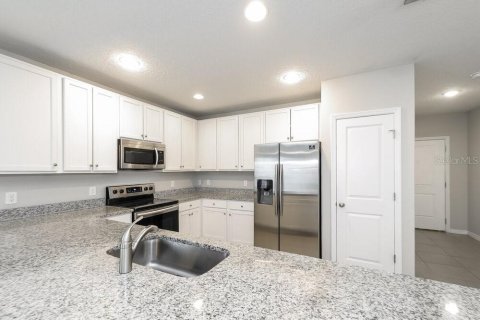 House in Kissimmee, Florida 4 bedrooms, 158.58 sq.m. № 1870900 - photo 7