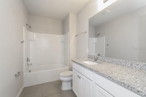 House in Kissimmee, Florida 4 bedrooms, 158.58 sq.m. № 1870900 - photo 15