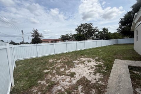 House in Spring Hill, Florida 3 bedrooms, 128.58 sq.m. № 2202361 - photo 17