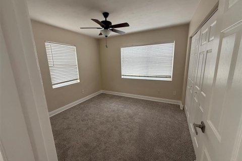 House in Spring Hill, Florida 3 bedrooms, 128.58 sq.m. № 2202361 - photo 10