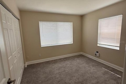 House in Spring Hill, Florida 3 bedrooms, 128.58 sq.m. № 2202361 - photo 9