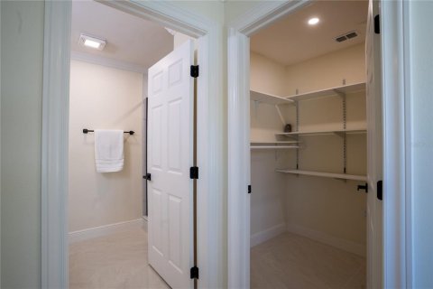 House in Saint Petersburg, Florida 3 bedrooms, 159.05 sq.m. № 2236893 - photo 20