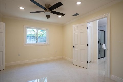 House in Saint Petersburg, Florida 3 bedrooms, 159.05 sq.m. № 2236893 - photo 30