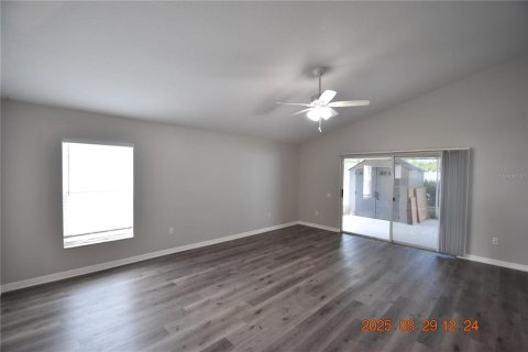 Casa en alquiler en Brandon, Florida, 3 dormitorios, 172.43 m2 № 1915596 - foto 7