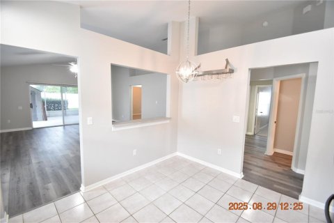 Casa en alquiler en Brandon, Florida, 3 dormitorios, 172.43 m2 № 1915596 - foto 15