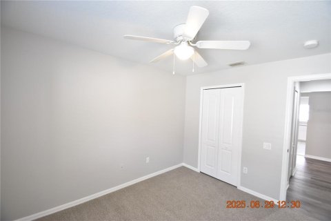 Casa en alquiler en Brandon, Florida, 3 dormitorios, 172.43 m2 № 1915596 - foto 29